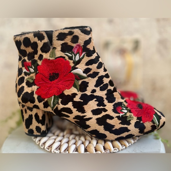 kate spade Shoes - KATE SPADE Leapord Print Booties